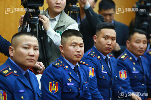 ФОТО: Хайрлах учиртай хүмүүс